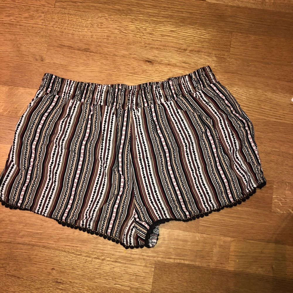Patterned Foley shorts - Picture 2 of 3
